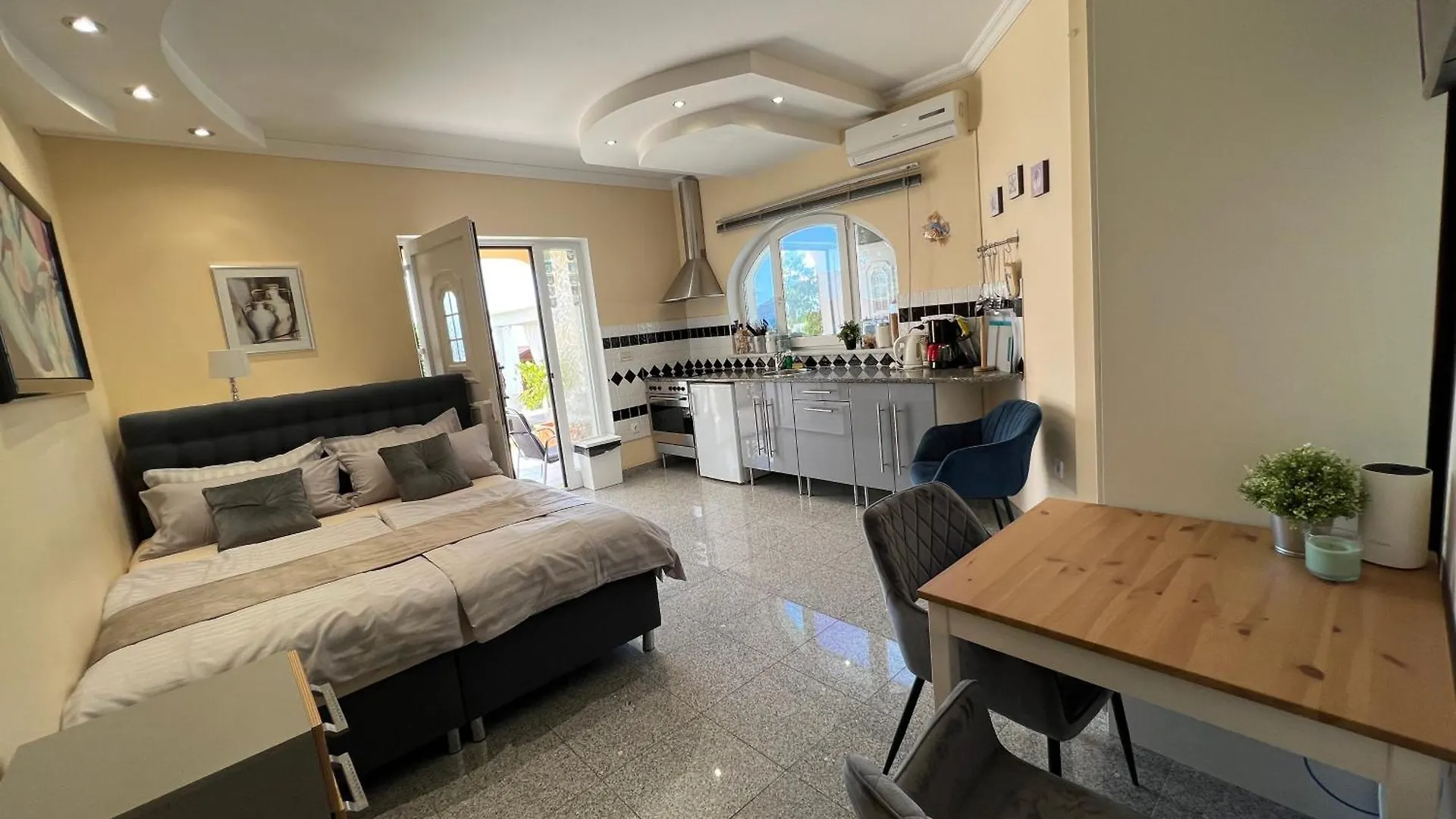 Apartments Villa Chiara, Ground Floor By The Pool Ičići