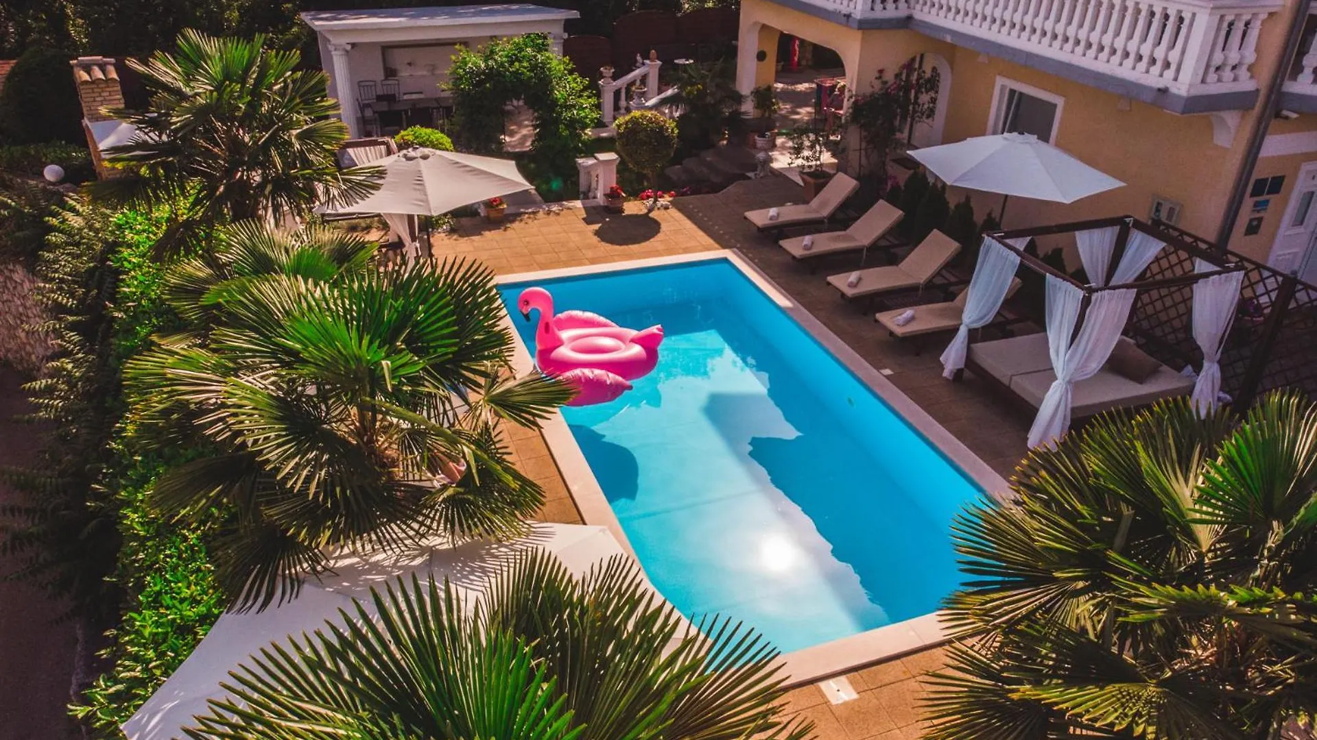 Apartments Villa Chiara, Ground Floor By The Pool Ičići